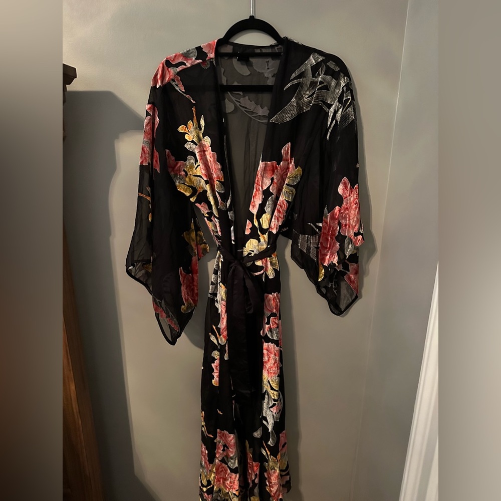 Natori robe